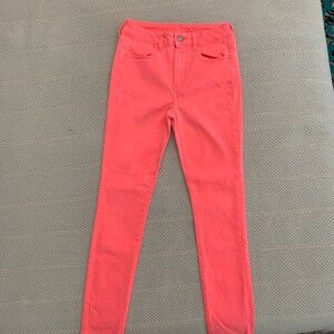 969 - VINTAGE - AMERICAN EAGLE OUTFITTERS - Neon Coral Skinny Jeans